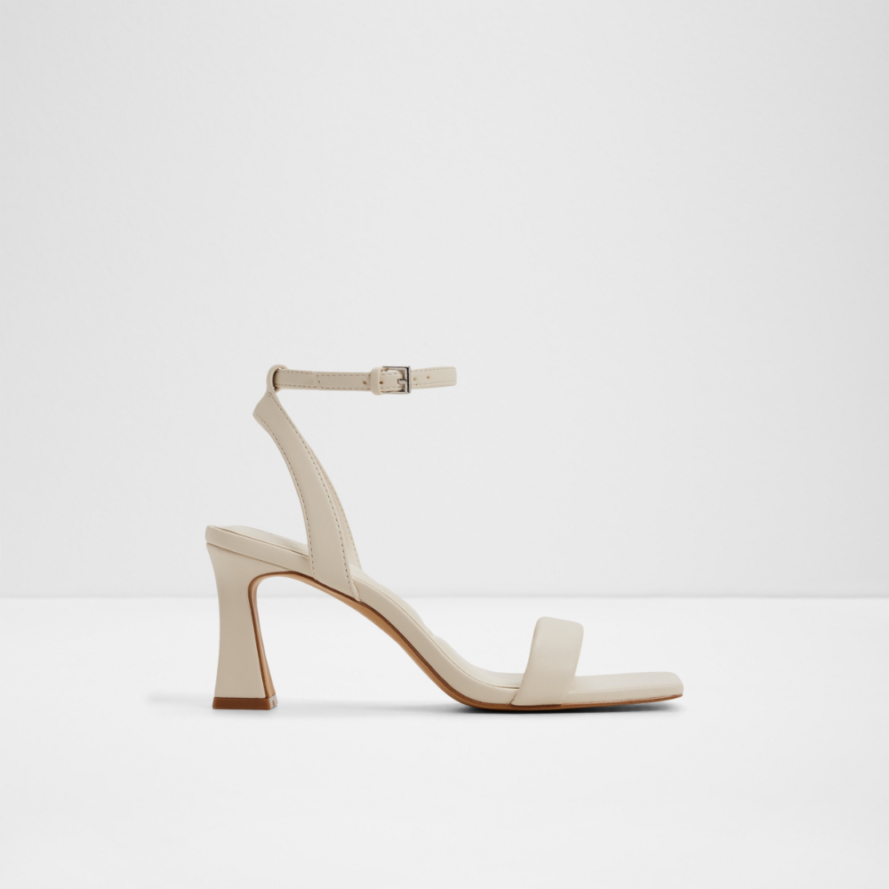 austorai white main